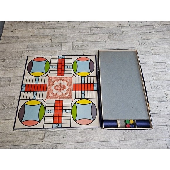 Vintage Parcheesi Board Game (1959) Made in USA by Selchow & Righter Co. CIB - Picture 5 of 7